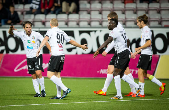 Örebros Daniel Gustavsson gör 3-1 direkt