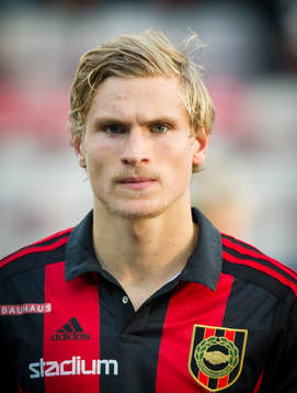 Brommapojkarnas Carl Starfelt i Allsvenskan mellan Örebro