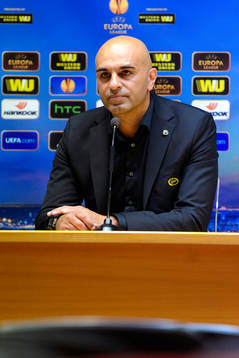 Elfsborgs tränare Jan Mian på en presskonferens