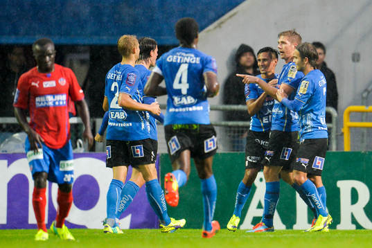Halmstads Mikael Boman jublar
