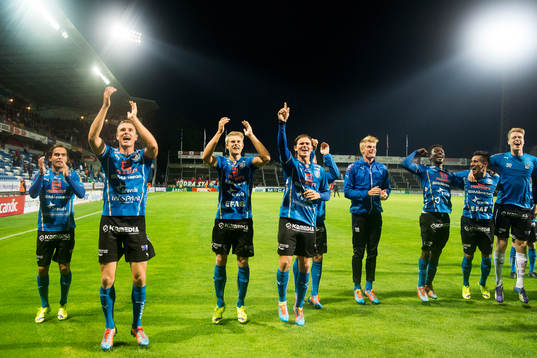 Halmstads spelare tackar publiken
