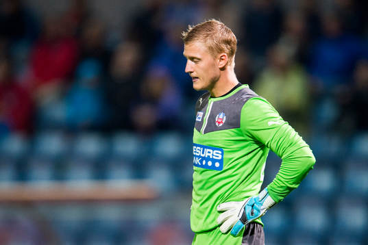Helsingborgs målvakt Pär Hansson deppar