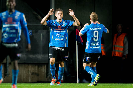 Halmstads Mikael Boman jublar