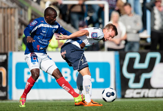 Åtvidabergs John Owoeri och Gefles Robin Nilsson
