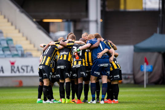 Häcken samlade innan fotbollsmatchen i Allsvenskan mellan