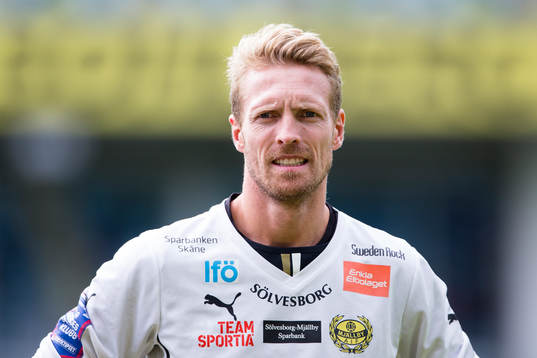 Mjällbys Christian Wilhelmsson innan fotbollsmatchen i