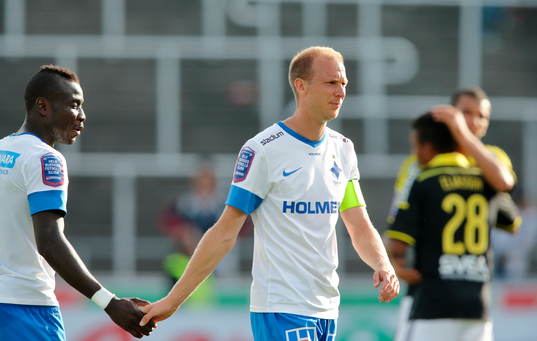 Norrköpings Alhaji Kamara och Andreas Johansson deppar med
