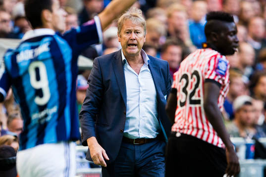 Malmö FFs tränare Åge Hareide reagerar