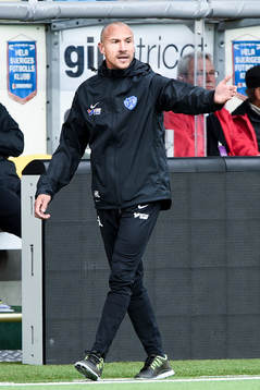 Falkenbergs tränare Henrik Larsson