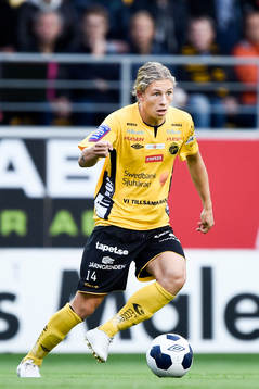 Elfsborgs Anton Andreasson med sin första bollkontakt i