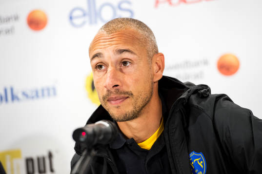 Falkenbergs tränare Henrik Larsson