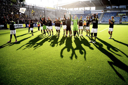 Bläddra bland fler bilder av Fotboll, Allsvenskan, Norrköping - AIK 