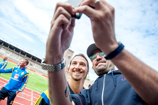 Bläddra bland fler bilder av Fotboll, Sverige A, Träning