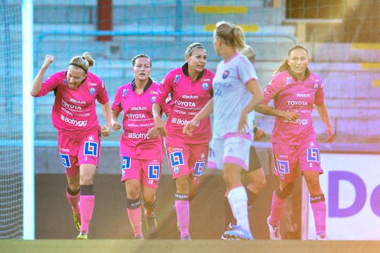 Linköpings FC firar 0-1