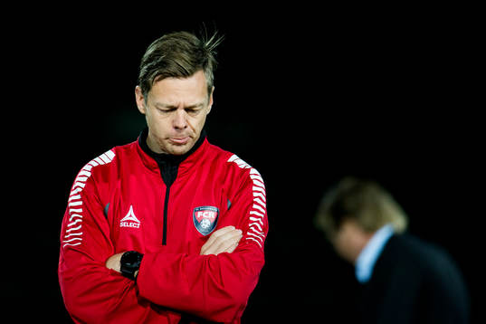 Rosengårds tränare Markus Tilly deppar