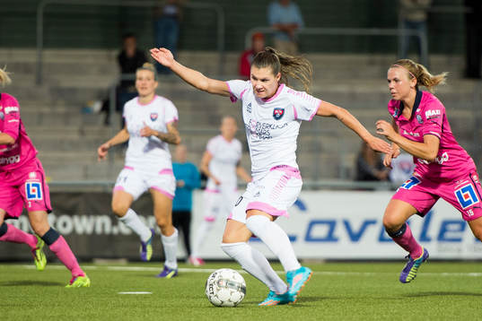 Rosengårds Ramona Bachmann skjuter in 2-2