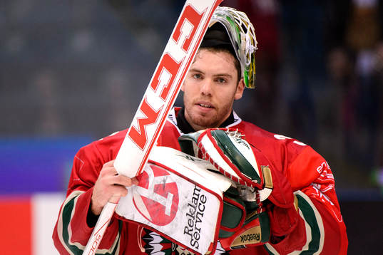 Frölundas målvakt Linus Fernström