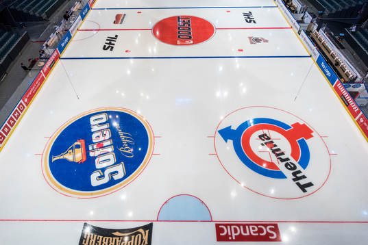 Isen i Scandinavium innan ishockeymatchen i CHL mellan