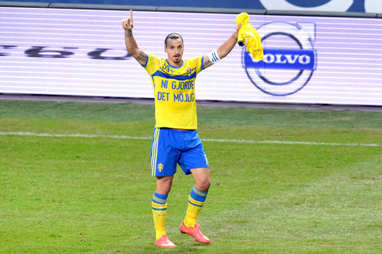 Sveriges Zlatan Ibrahimovic jublar
