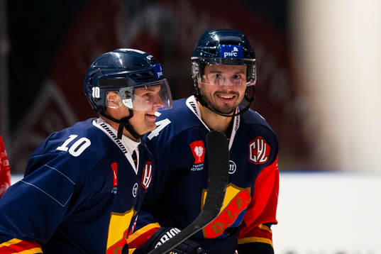 Djurgårdens Joakim Eriksson och Alexander Deilert jublar