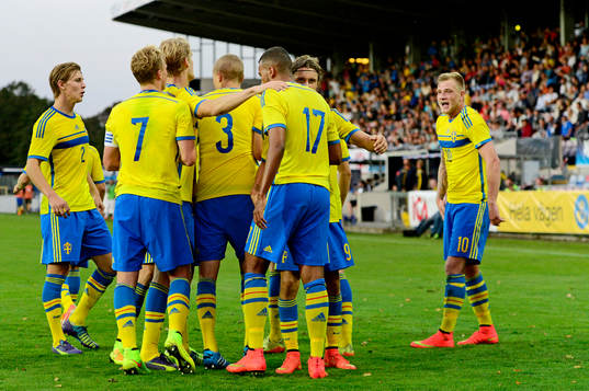 Sverige spelare firar