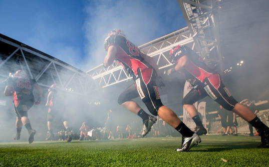Carlstad Crusaders spelare gör entré