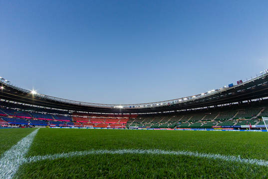 Generell vy Ernst Happel-Stadion innan fotbollsmatchen i