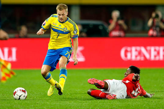 Sveriges Sebastian Larsson och Österrikes David Alaba