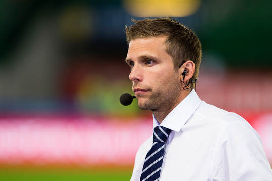 s studio innan fotbollsmatchen i EM-kvalet mellan