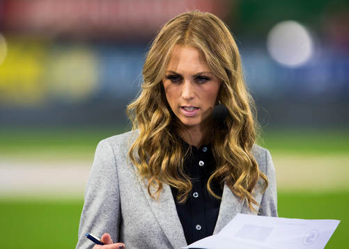 s studio innan fotbollsmatchen i EM-kvalet mellan