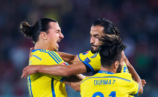 Sveriges Zlatan Ibrahimovic, Erkan Zengin och Jimmy Durmaz