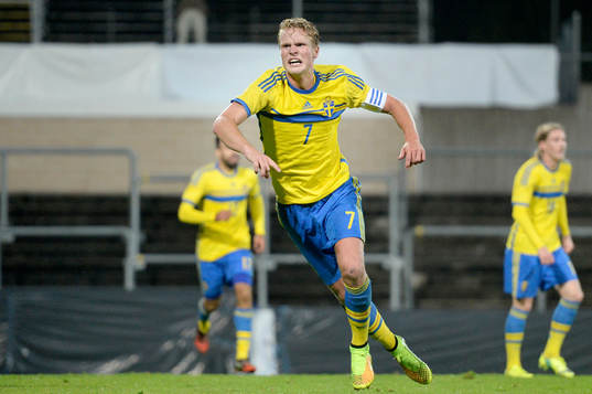 Sveriges Oscar Hiljemark jublar