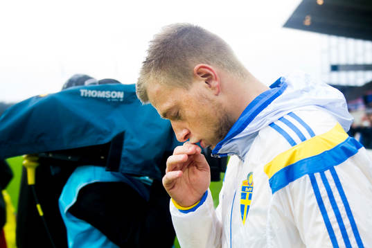 Sveriges John Guidetti gör entré