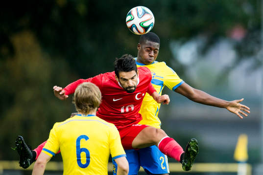 Sveriges Isak Ssewankambo och Turkiets Muhammet Demir