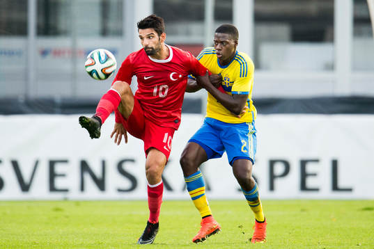 Turkiets Muhammet Demir och Sveriges Isak Ssewankambo