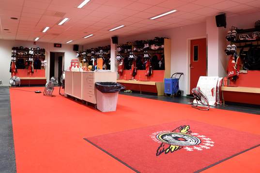 Luleå Hockeys omklädningsrum innan ishockeymatchen i SHL