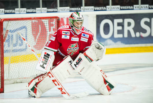 Modos målvakt Adam Reideborn