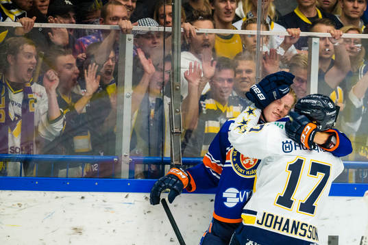 s Emil Johansson
