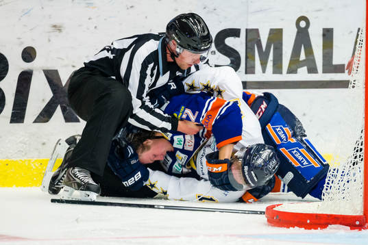 s Emil Johansson