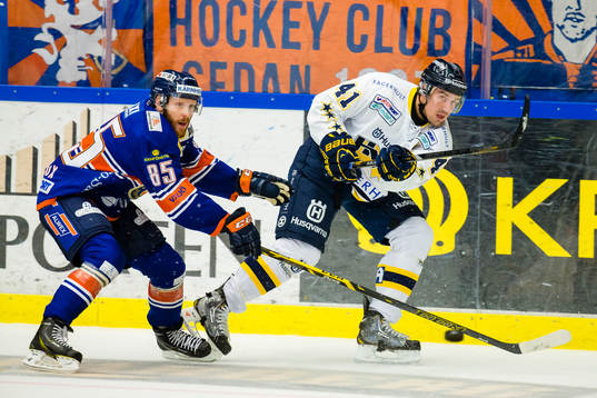 s Chris Campoli