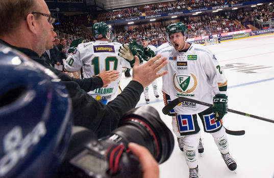 Färjestads Martin Röymark jublar