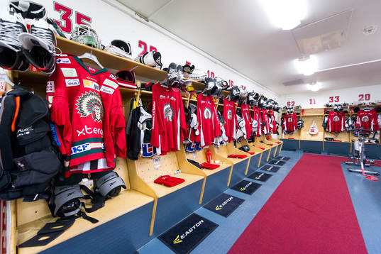 Frölundas omklädningsrum innan hockeymatchen i SHL mellan