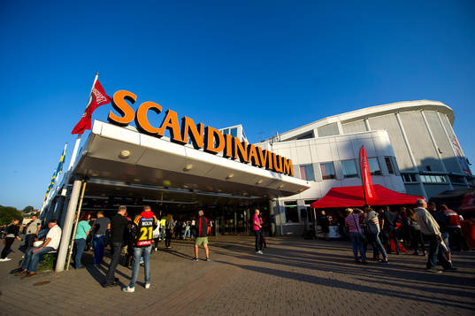 Exteriör av Scandinavium innan hockeymatchen i SHL mellan
