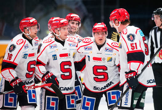 Södertäljes David Lidström (andra från höger)