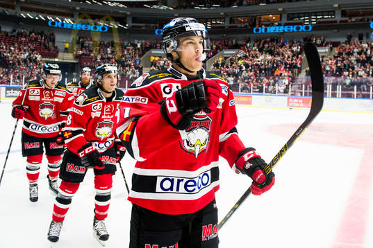 Malmö Redhawks Björn Svensson jublar