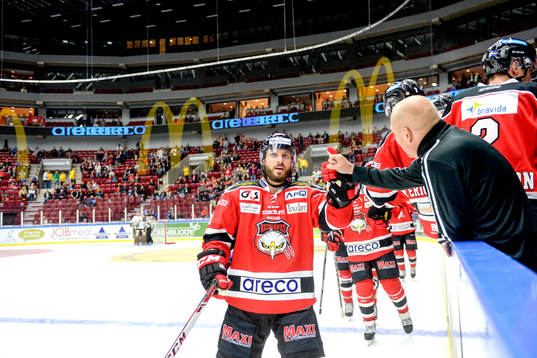 Malmö Redhawks Joey Tenute jublar