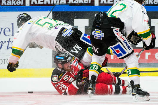 Björklövens Stefan Andersson kraschar in i Malmö