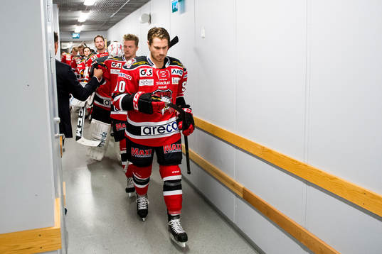 Malmö Redhawks spelare med Mattias Persson i spetsen