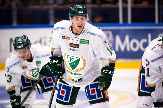 Färjestads Linus Persson, t.v, och Jesper Jensen
