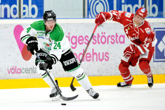 Rögles Peter LeBlanc och Timrås Emil Pettersson